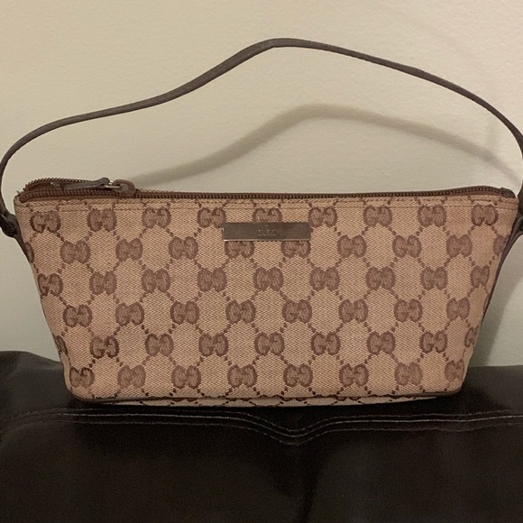 Gucci Handbags - 🔥🔥New Gucci Signature Handbag😍